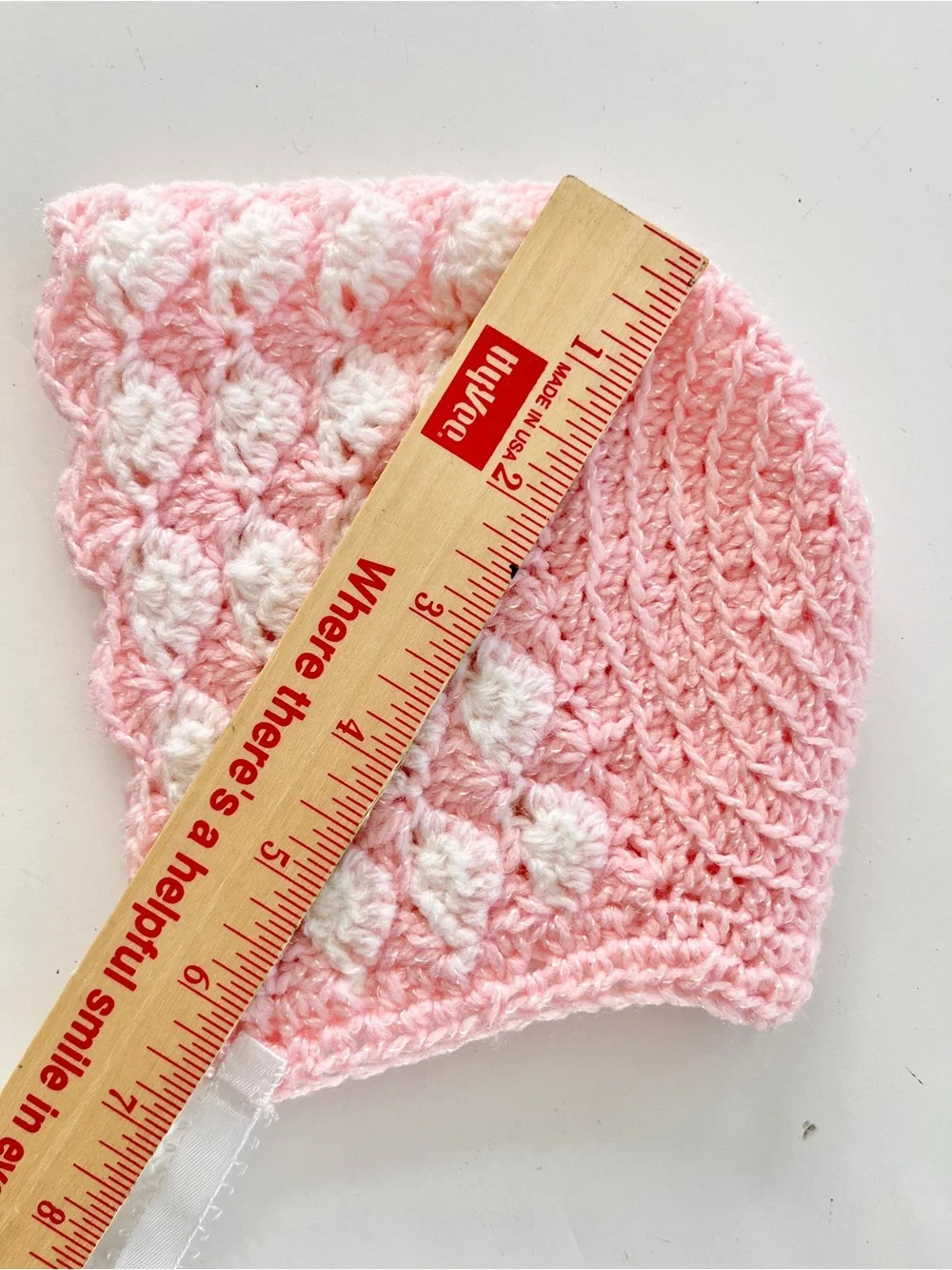 NEW Handmade light Pink & White Crochet Baby Bonnet with Ties newborn 0-3 months